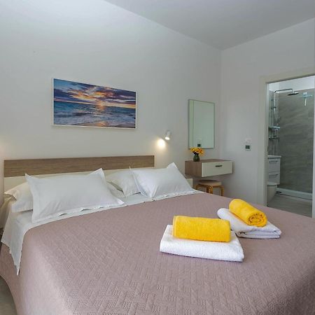Apartments Tatjana Dominis Хвар Екстер'єр фото
