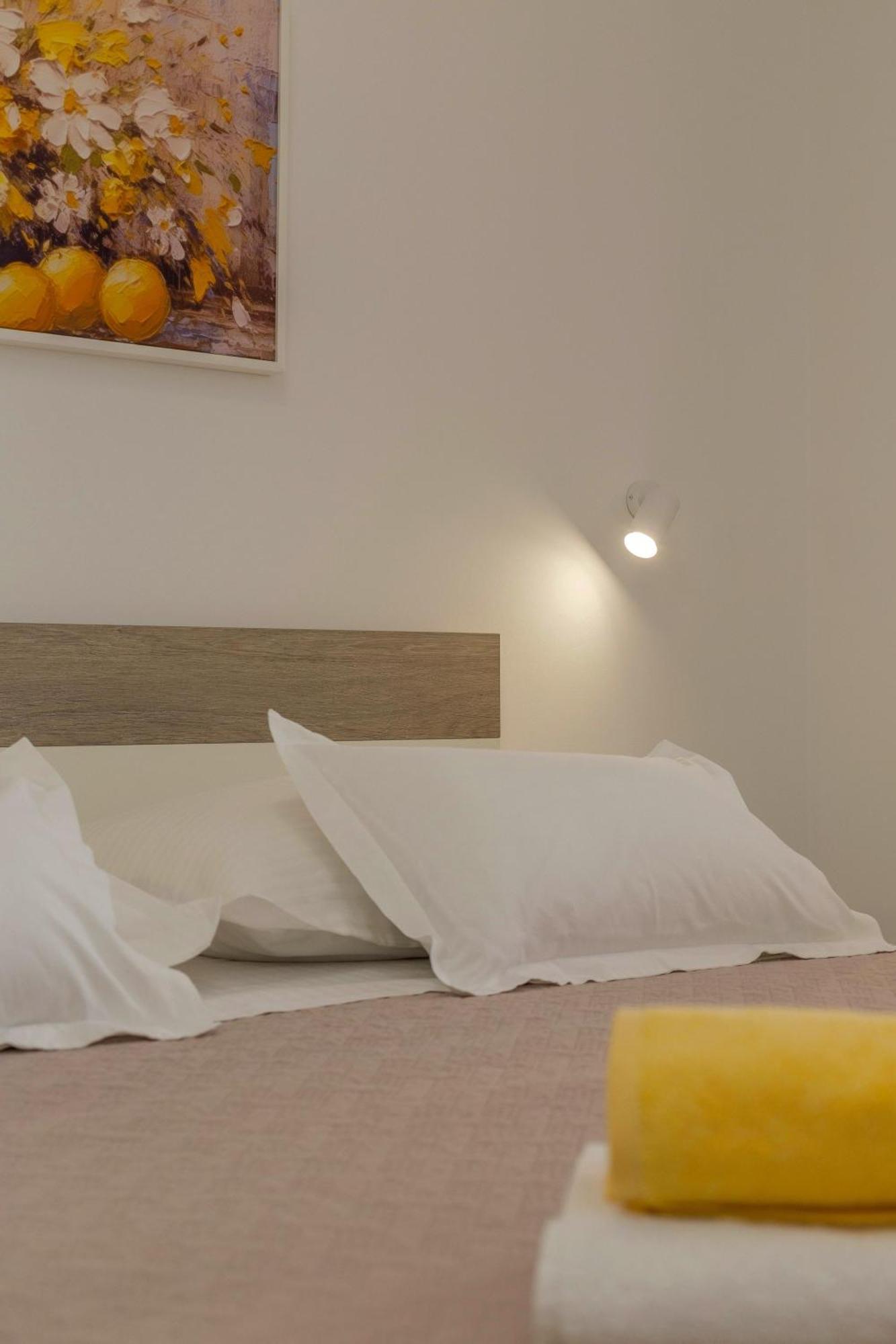 Apartments Tatjana Dominis Хвар Номер фото