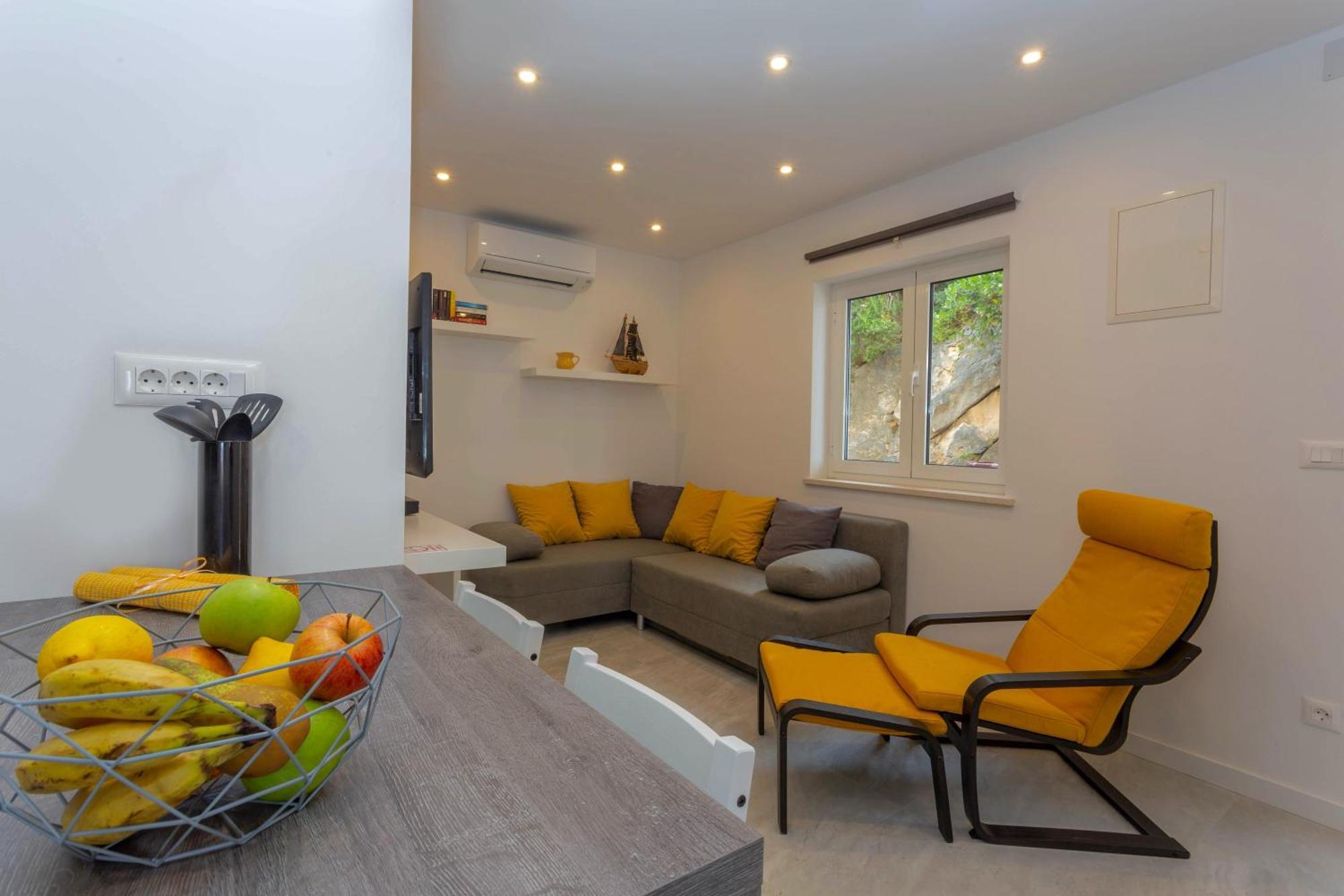 Apartments Tatjana Dominis Хвар Екстер'єр фото