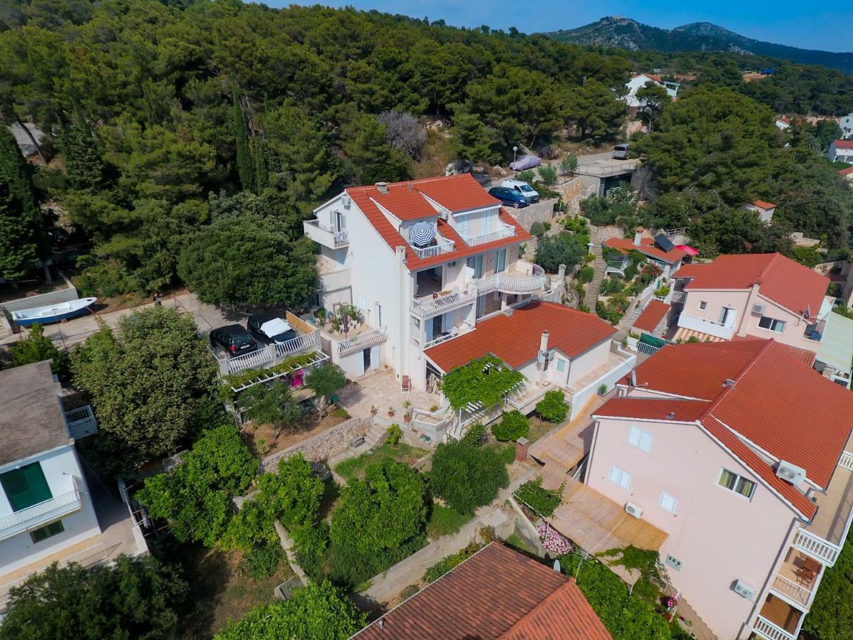 Apartments Tatjana Dominis Хвар Екстер'єр фото